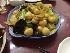 炒鹌鹑蛋-兴国苑酒店