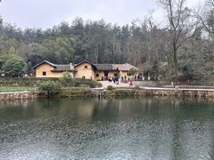 -滴水洞景区