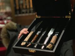 -恰餐厅及酒吧 CHAR Bar & Grill (北京丽都皇冠假日店)