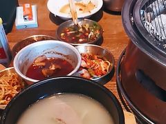 -鑫釜山海鲜烧烤(鑫丰国际店)