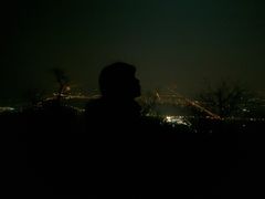 -鬼笑石后山停车场