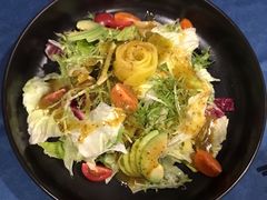 牛油果配田园沙拉-麟1929(外滩店)