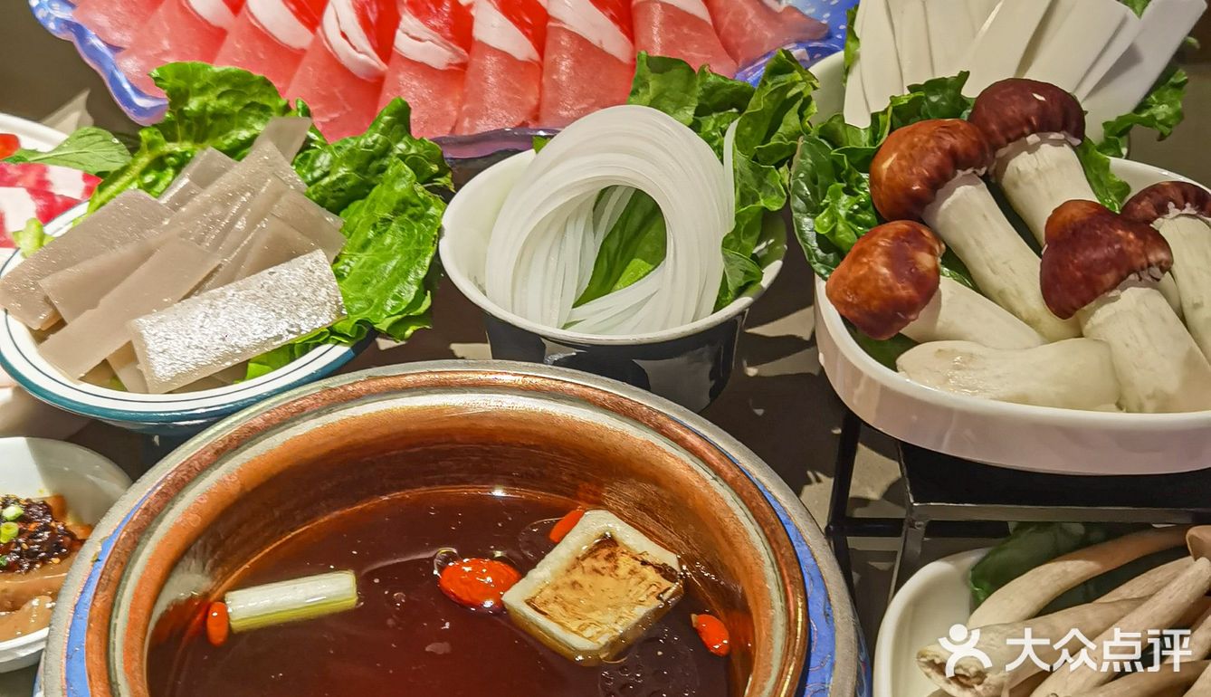 今天换个口味，吃个鲜汤火锅吧🦐 