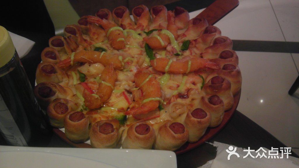 富贵欢享杏仁虾比萨