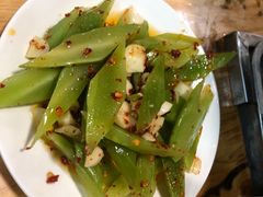 -宏兴烤鱼山庄(宣恩总店)