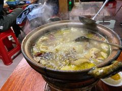 -威邵鸡煲(西华路总店)