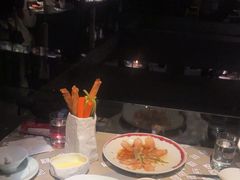-穹六人间 people 6(岳阳路店)
