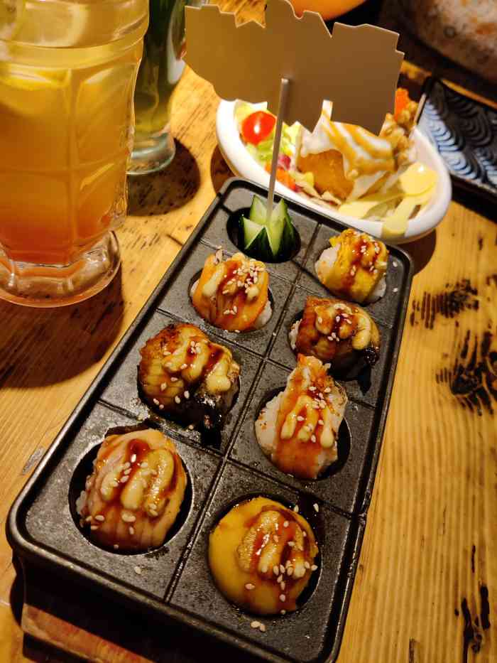 小川洋风料理(江汉路店)-"环境有种怀旧风,东西好吃.就是排队人好多.