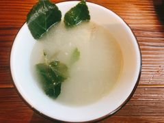 -凤阁楼果木烧鹅(鹤山陈山店)