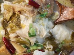 -周鱼小馆石锅酸菜鱼(活力汇店)