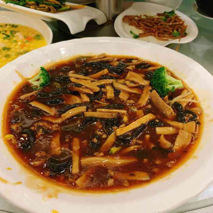 西永大饭店·宴会厅-"西永大饭店就在我们公司附近,靠近自贸区,.