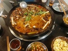 -鸿顺老铁锅美蛙鱼府(解放碑店)