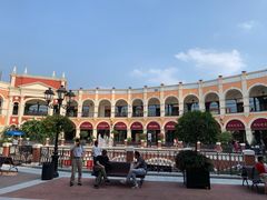 -佛罗伦萨小镇广佛名品奥特莱斯(疏港路店)