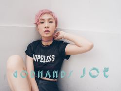 -God Hands发型设计复古会所