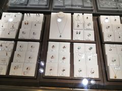 -品真阁华夏典当行(四通桥店)