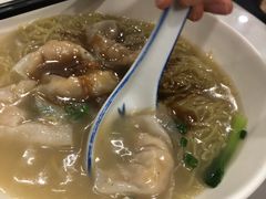鱼皮饺汤面-芬芳甜品(体育东横街店)