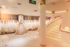 点击看大图 -GRACE KELLY婚纱与礼服(北京店)