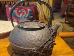 -老牌坊云南鱼豆花火锅(爱建店)