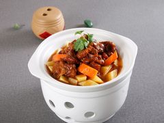 秘制牛尾煲-京尊烤鸭店JINGZUN(春秀路店)