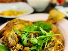 -J Daeng Seafood