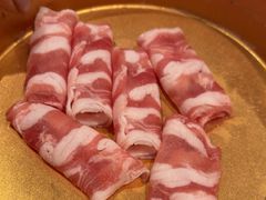 -金马门国际美食百汇(珞喻路店)