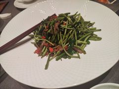 藜蒿炒腊肉-观宴·品质赣菜(高新大道店)