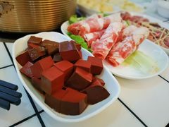 -领鲜现切猪杂火锅(番禺桥南店)