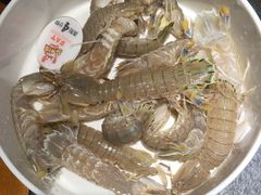 -马路边上·小海鲜烧烤(八一路店)