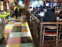 大堂-洪氏嗨捞·广东猪肚鸡·椰子鸡火锅(西咸万象城店)