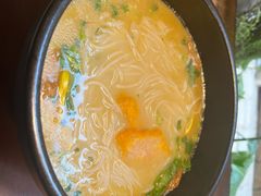 -银米·云南传统过桥米线(双廊黑金冠店)