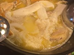 -鲜入围煮花胶鸡海鲜火锅