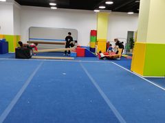 -蜩动儿童运动成长馆(恒生万鹂广场店)