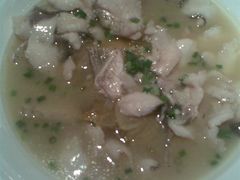 酸菜鱼-川香楼酒家