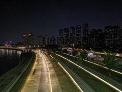 -南京眼步行桥