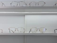 -一人多镜蔡司·依视路眼镜店(琉璃店)