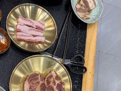 -臻牛烤肉