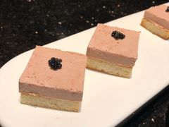 鱼子酱配鹅肝-小运河·公馆(国贸店)