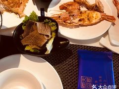 -雍和会海鲜姿造自助(湖东路店)