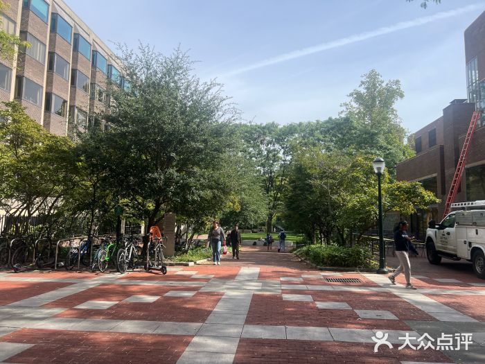 宾夕法尼亚大学沃顿商学院图片