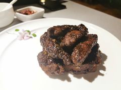 沪市牛肉粒-屋里厢上海菜馆