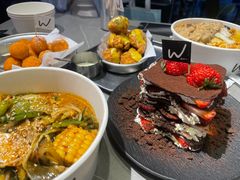 -W COLLECTIVE  DESSERT SHOP