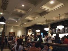 大堂-星巴克臻选(广州沙面店)