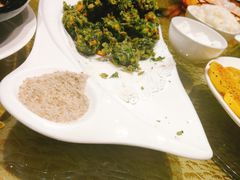 -老码头黑皮肘子锅包肉(赣水路店)