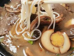 -花溪巷牛肉粉(泉城路店)