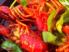 -虾弄弄海派小龙虾·牛羊蝎子火锅