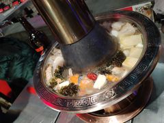 -马路牙子烧烤音乐酒馆(望京店)
