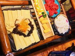 -老牌坊云南鱼豆花火锅(爱建店)