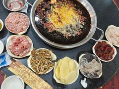 -储奇门鳝鱼火锅(总店)