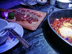-热火朝天鲜切牛肉火锅(南强街巷店)