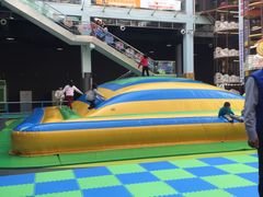 -蒙特利亲子乐园